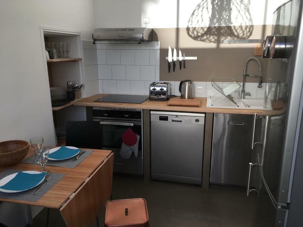 Gites "Oustaou De Bourboul" Grospierres Esterno foto