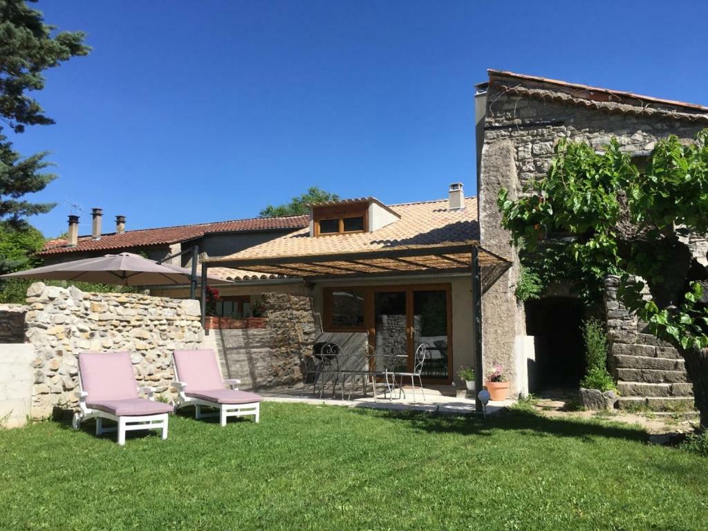 Gites "Oustaou De Bourboul" Grospierres Esterno foto